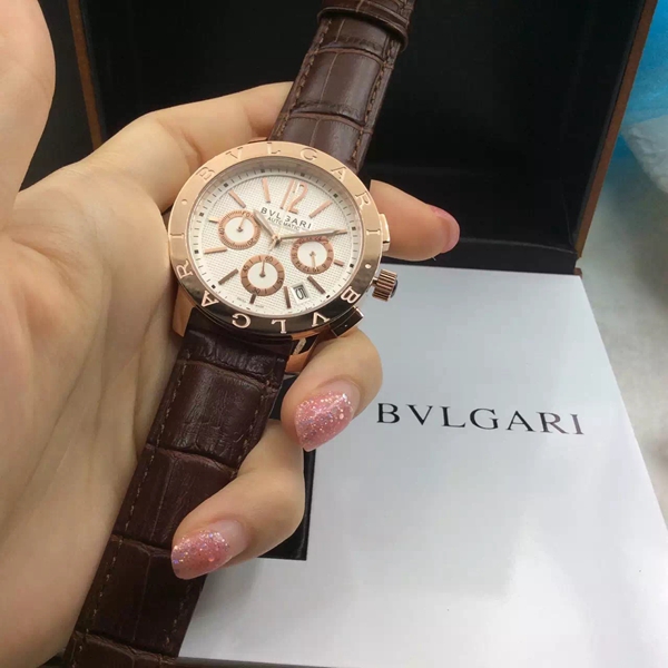 ブルガリ時計正面デザイン